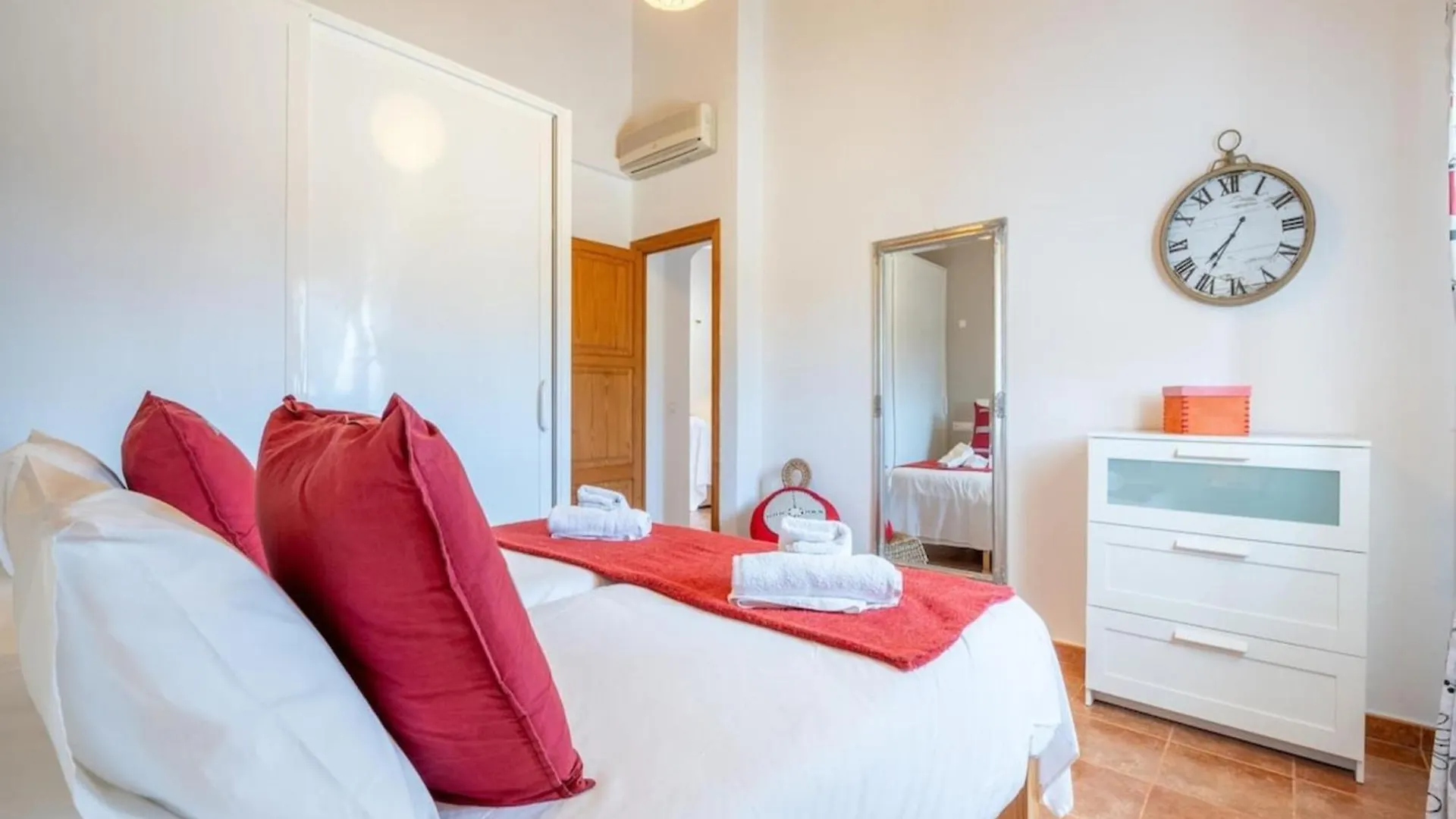 Nice Villa With Private Pool Alaro